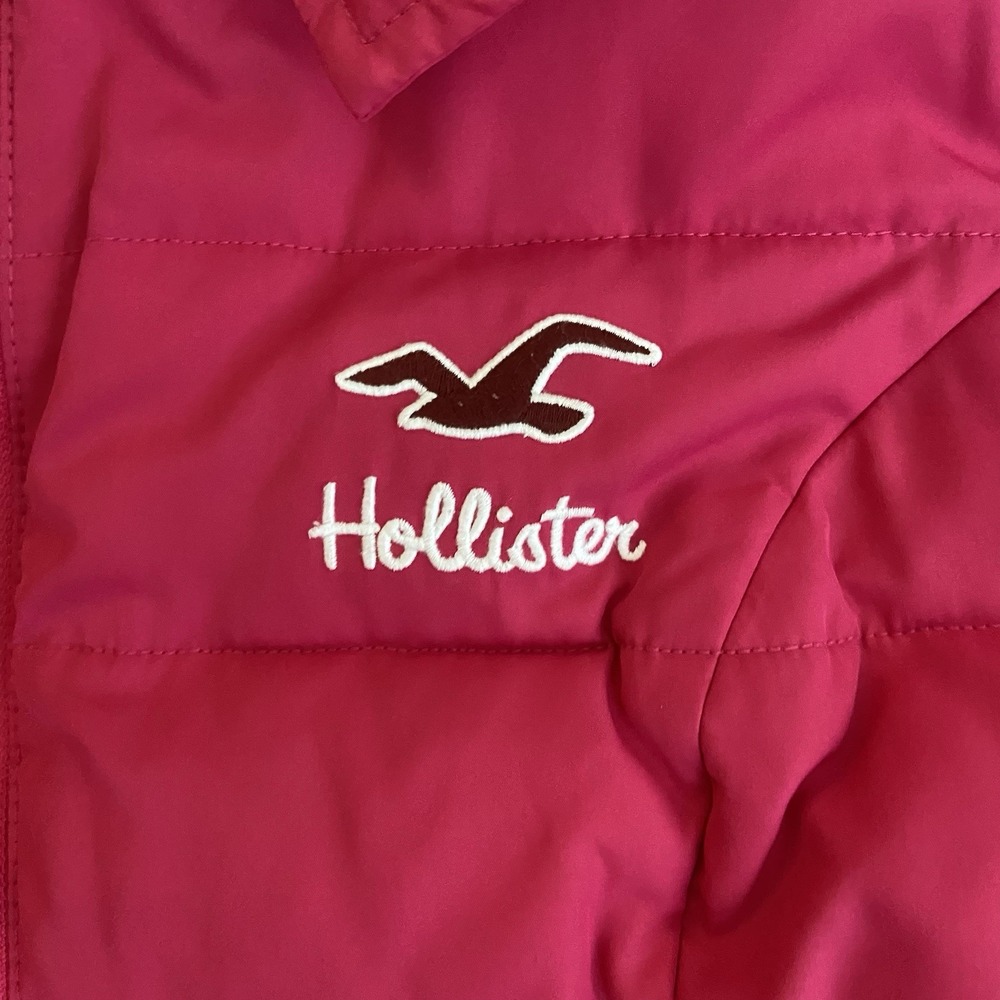 Hollister Hooded Pink Embroidered Sherpa Lined Puffer Coat Jacket Size XS - Picture 2 of 8